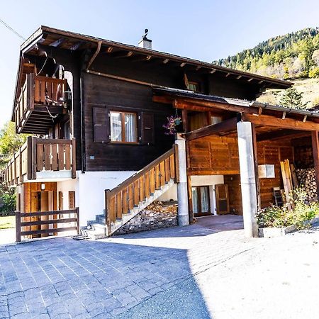 Haus Birchi, Fiesch 3.5-Zimmerwohnung Birchi Bagian luar foto