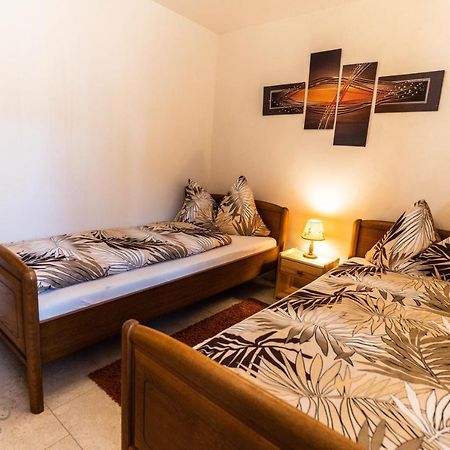 Haus Birchi, Fiesch 3.5-Zimmerwohnung Birchi Bagian luar foto