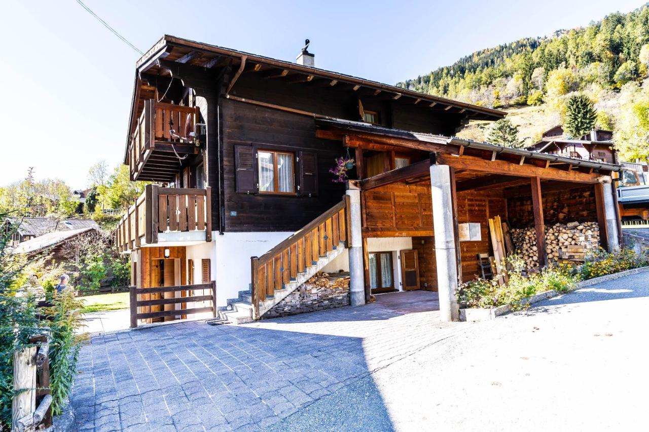 Haus Birchi, Fiesch 3.5-Zimmerwohnung Birchi Bagian luar foto